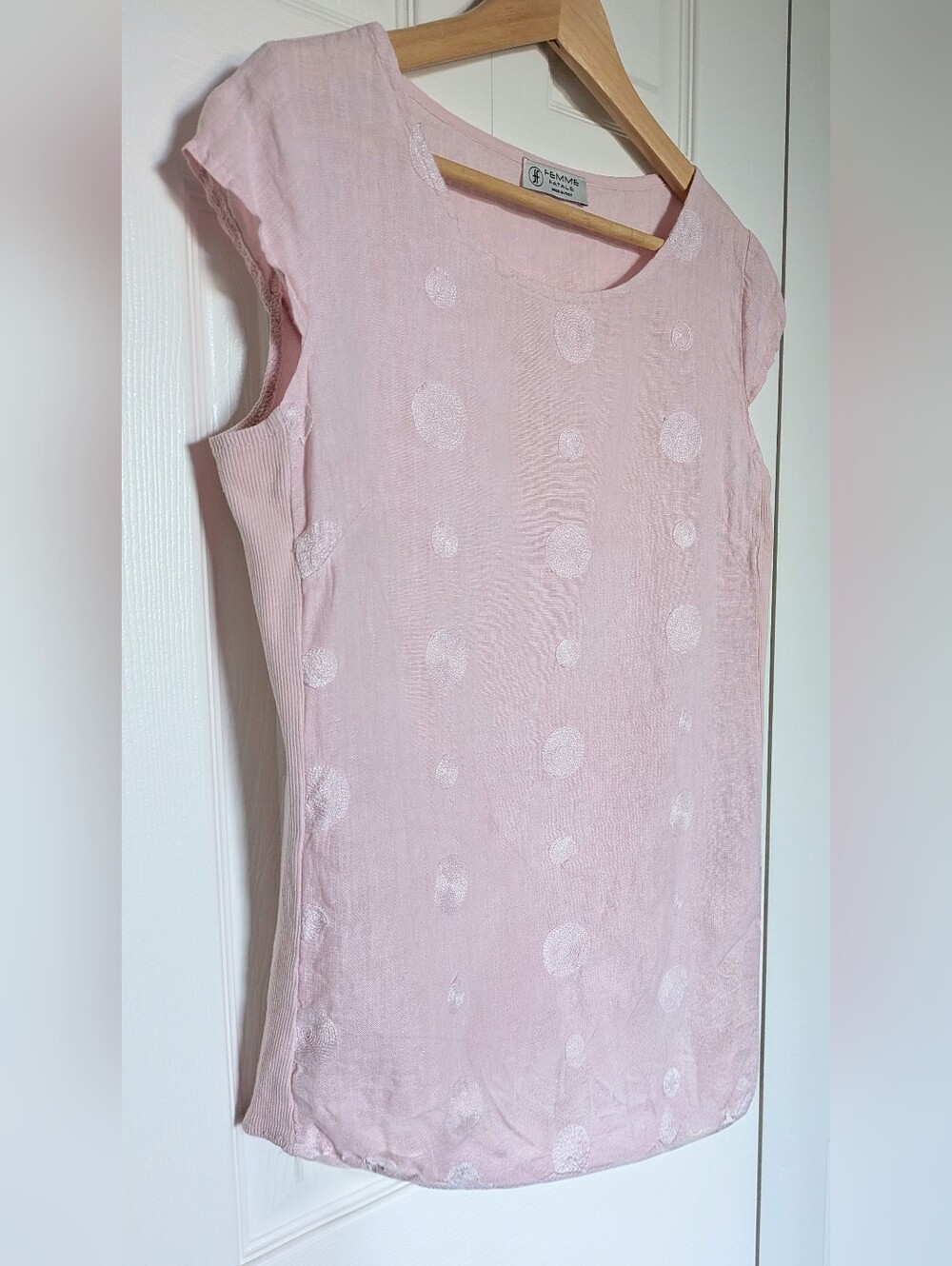 Elegant Classic Linen Top. Size Small. Made In Italy.